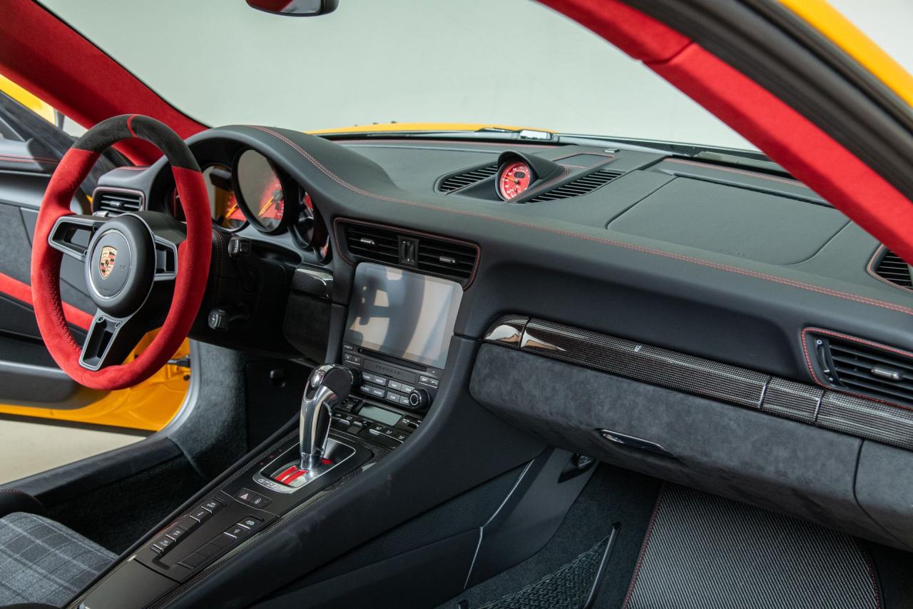 2018 Porsche 911 GT2 RS