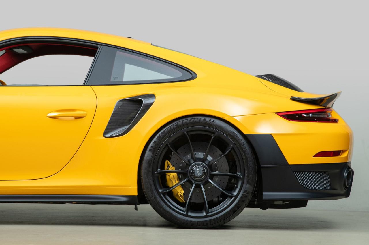 2018 Porsche 911 GT2 RS