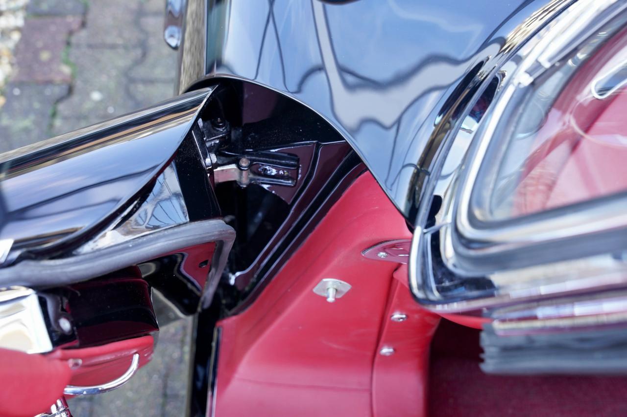 1959 Mercedes - Benz Mercedes Benz 300 SL Roadster &ldquo;Radiography/material authenticity researched&rdquo;