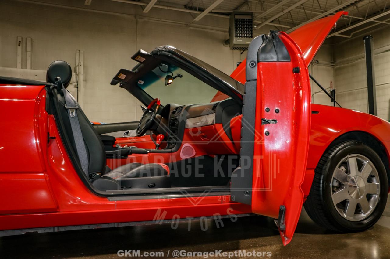 2002 Ford Thunderbird