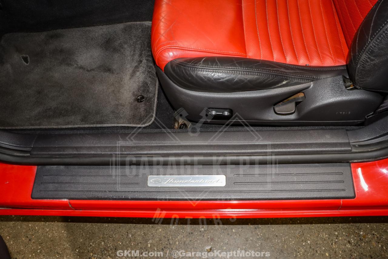 2002 Ford Thunderbird