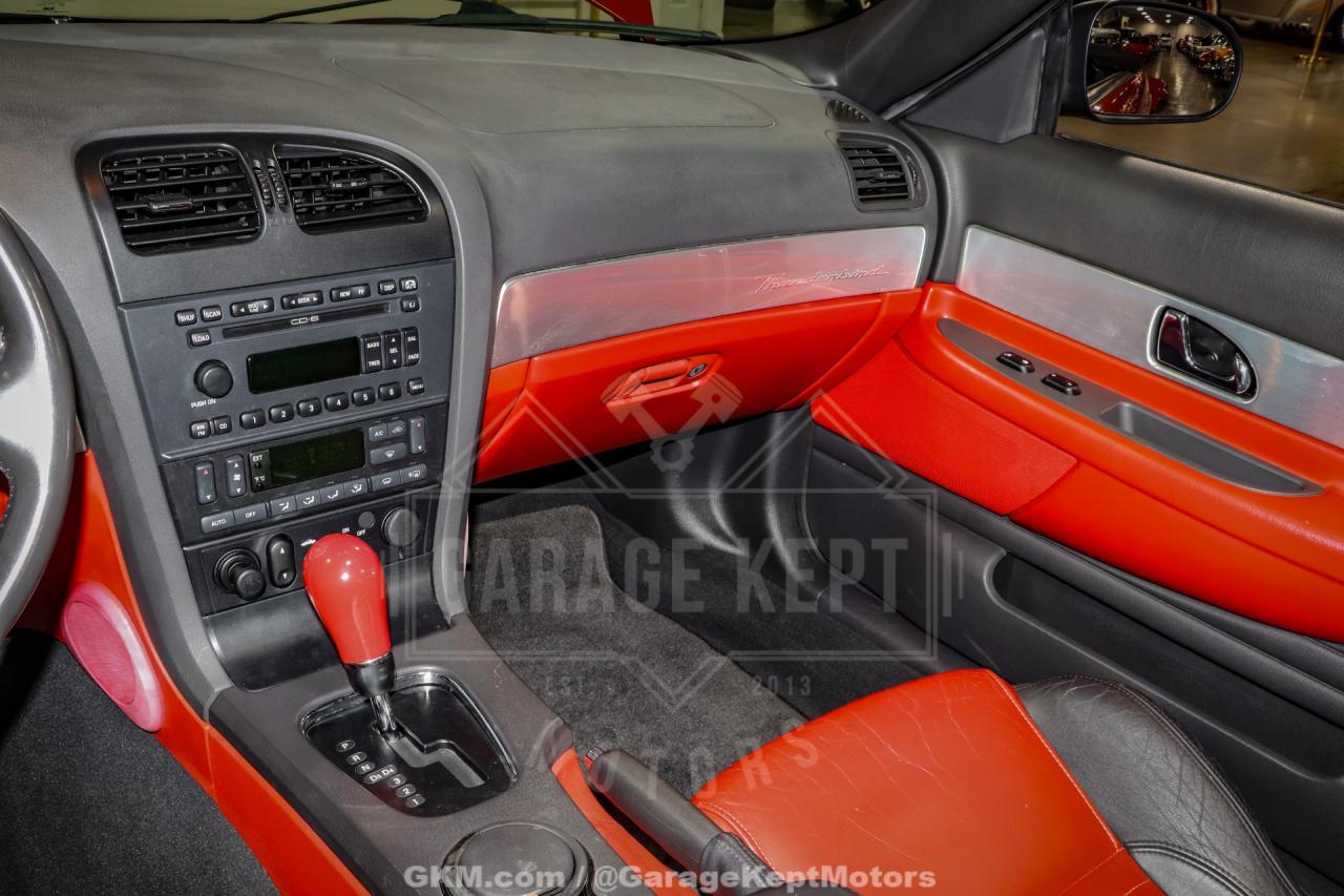 2002 Ford Thunderbird