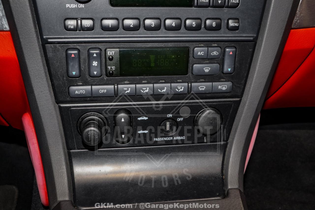 2002 Ford Thunderbird