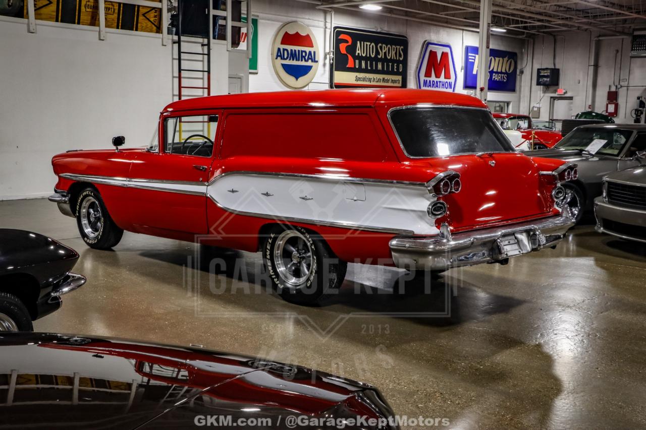 1958 Ponitac Pathfinder