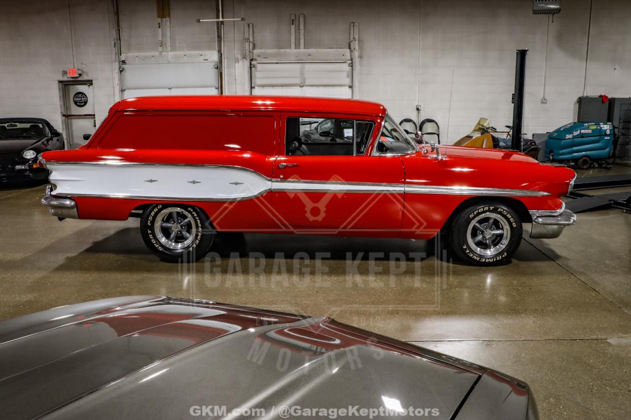 1958 Ponitac Pathfinder