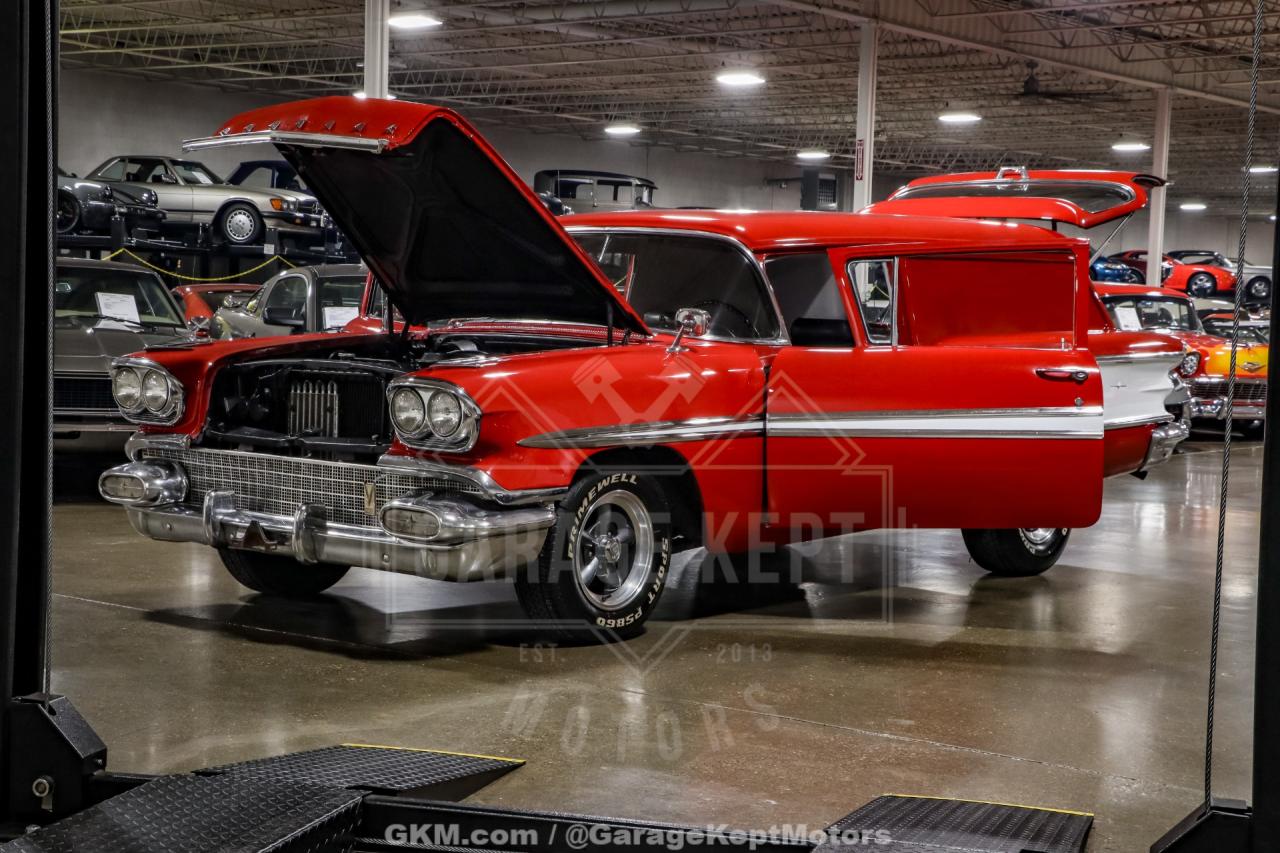 1958 Ponitac Pathfinder