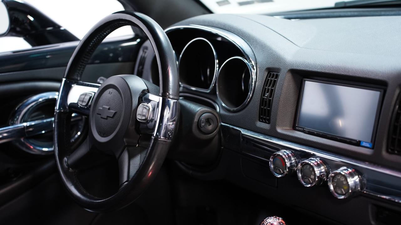 2006 Chevrolet SSR Supercharged Six Speed