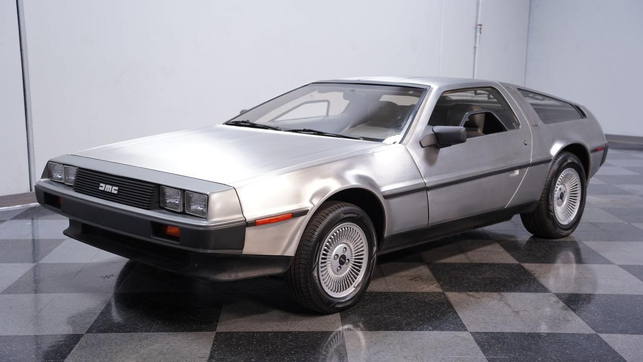 1981 DeLorean DMC-12