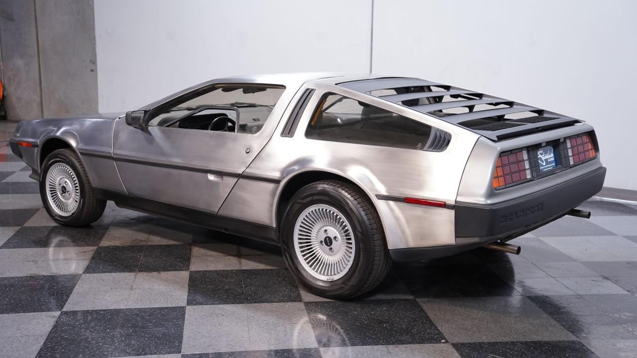 1981 DeLorean DMC-12