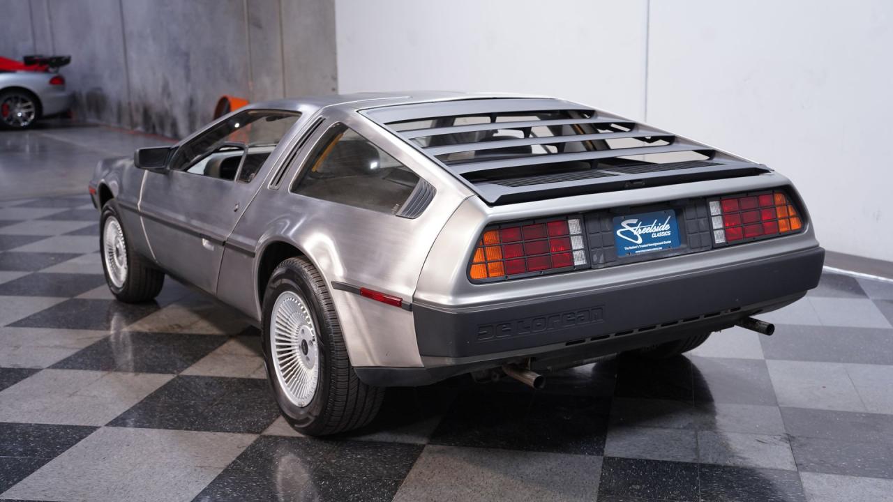 1981 DeLorean DMC-12
