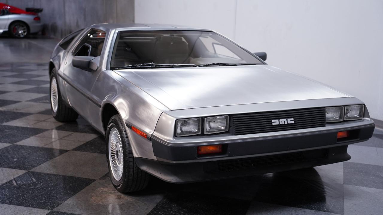1981 DeLorean DMC-12