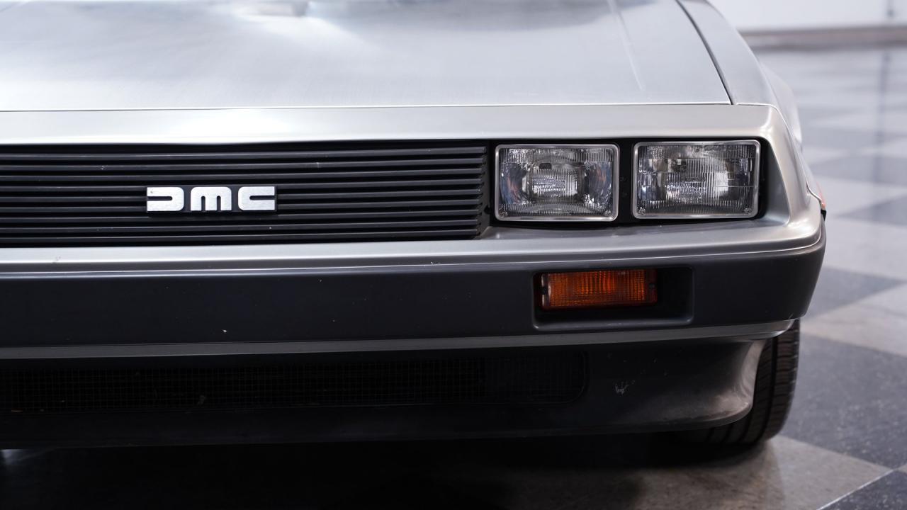 1981 DeLorean DMC-12