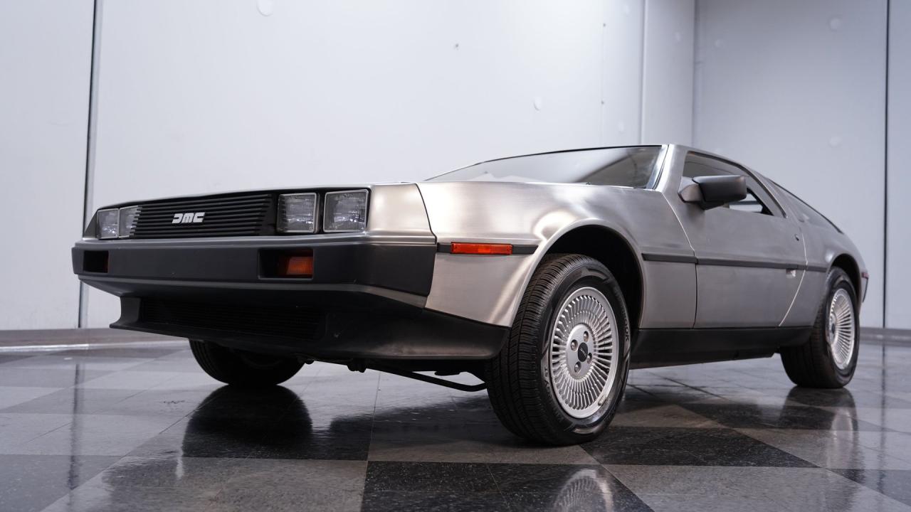 1981 DeLorean DMC-12