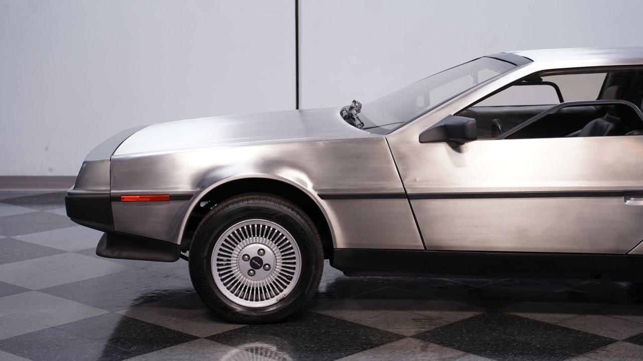 1981 DeLorean DMC-12