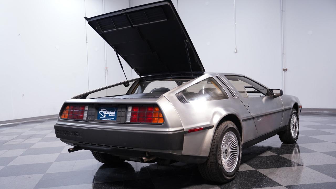 1981 DeLorean DMC-12