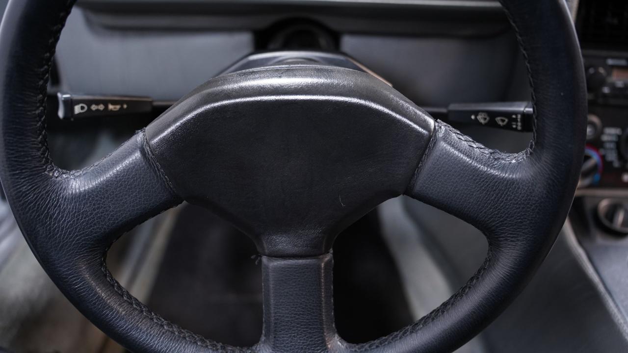 1981 DeLorean DMC-12