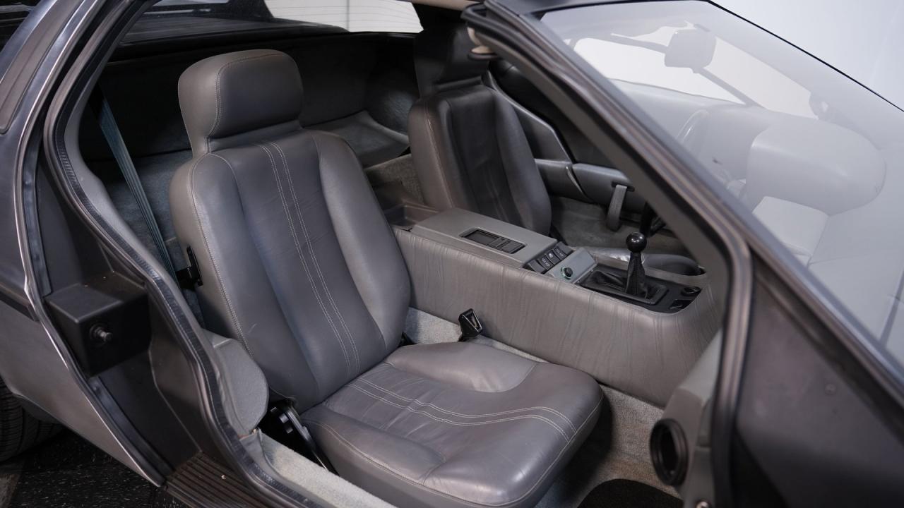 1981 DeLorean DMC-12
