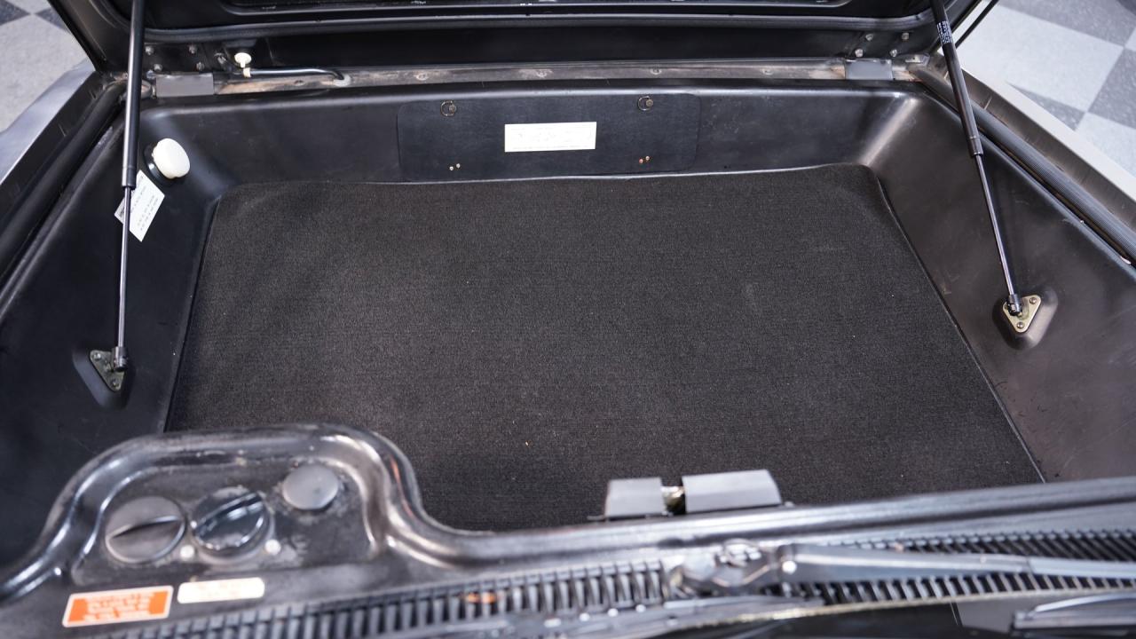 1981 DeLorean DMC-12