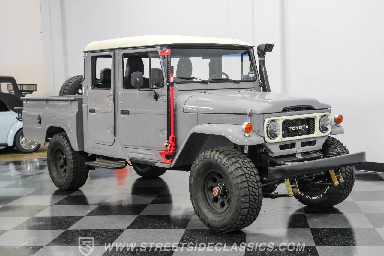 1993 Toyota FJ45 Bandeirante Custom Pickup