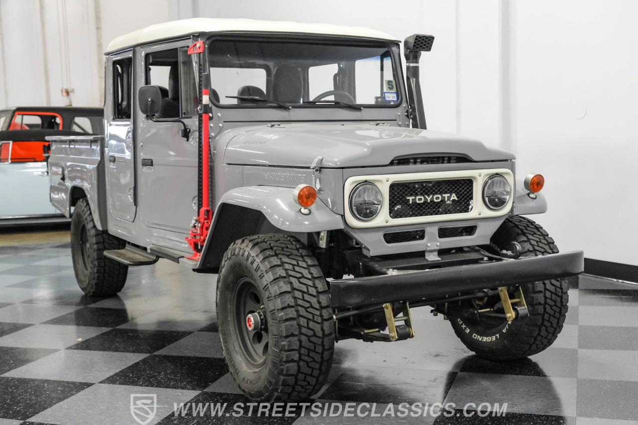 1993 Toyota FJ45 Bandeirante Custom Pickup