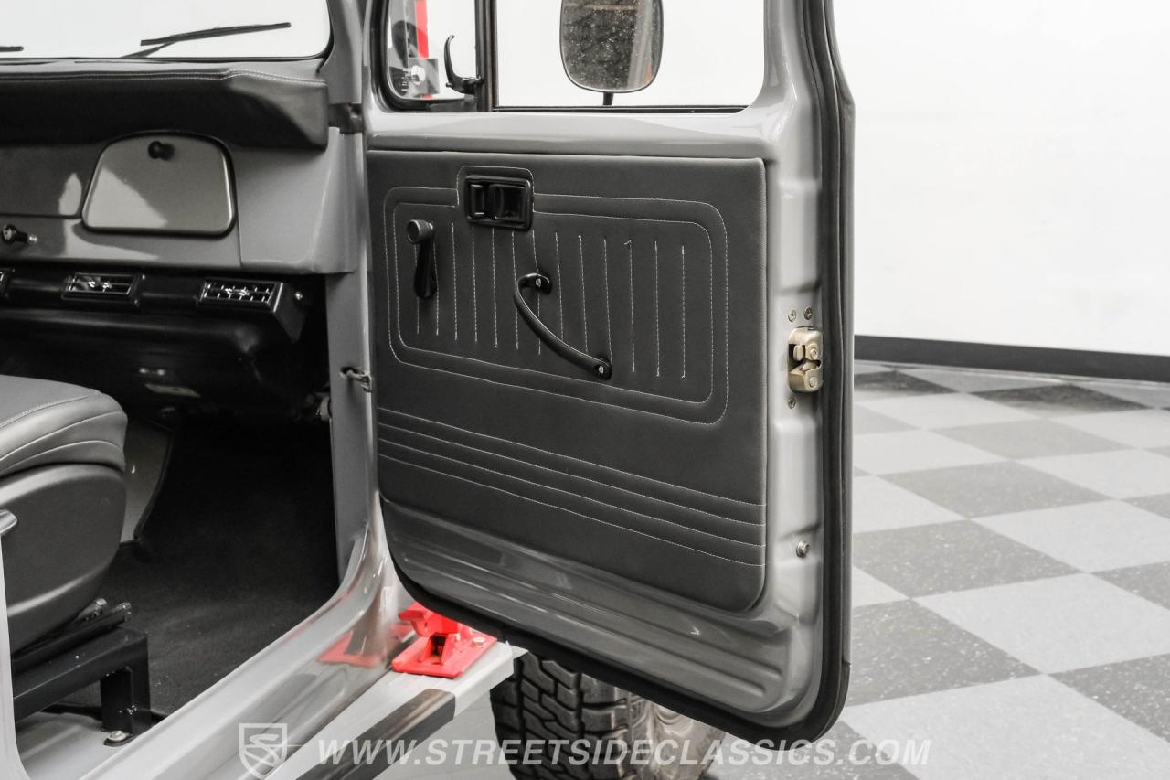 1993 Toyota FJ45 Bandeirante Custom Pickup