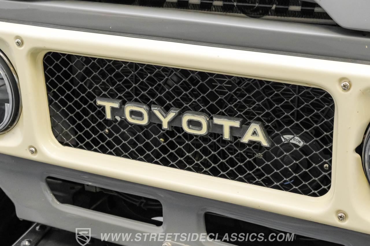 1993 Toyota FJ45 Bandeirante Custom Pickup