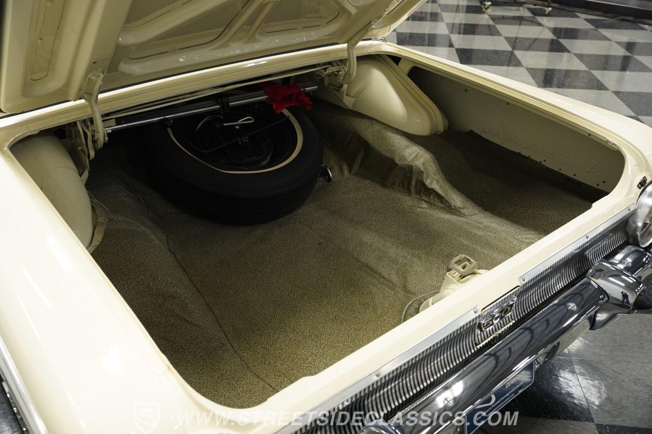 1962 Ford Galaxie 500 Club Victoria Tri-Power