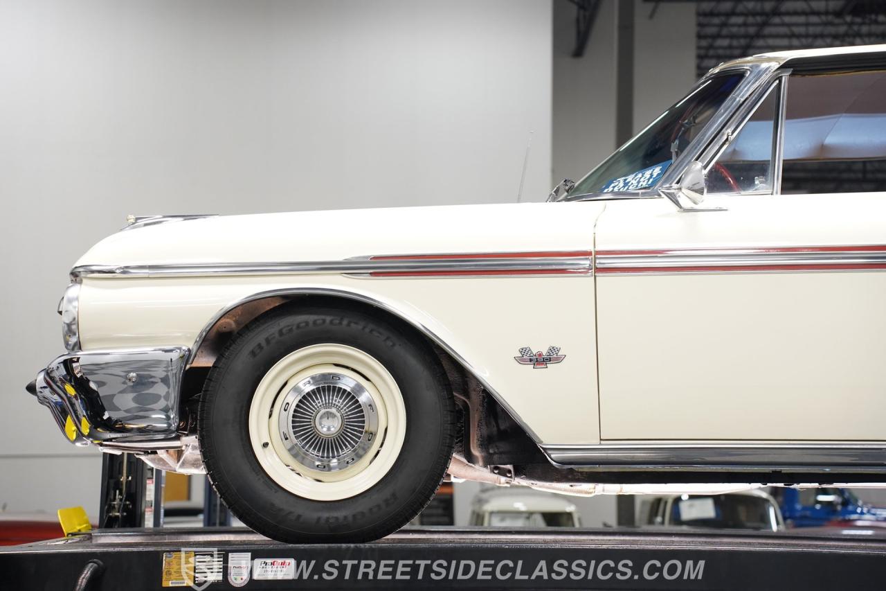 1962 Ford Galaxie 500 Club Victoria Tri-Power