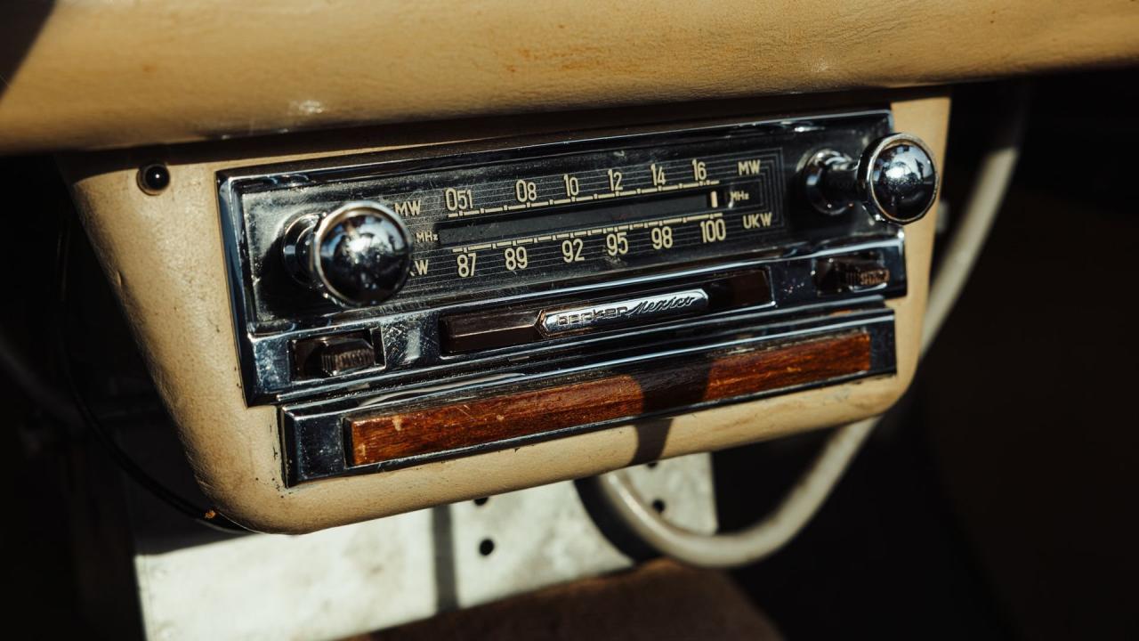 1957 Mercedes - Benz 300 SL Gullwing Coupe