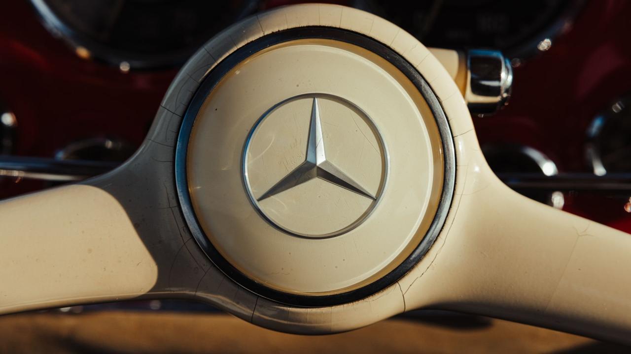 1957 Mercedes - Benz 300 SL Gullwing Coupe