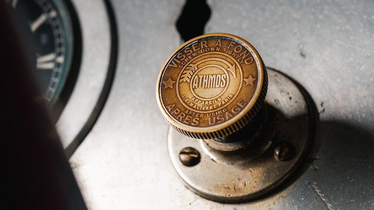 1929 Bugatti Type 43 Roadster by Eug&egrave;ne Matthys