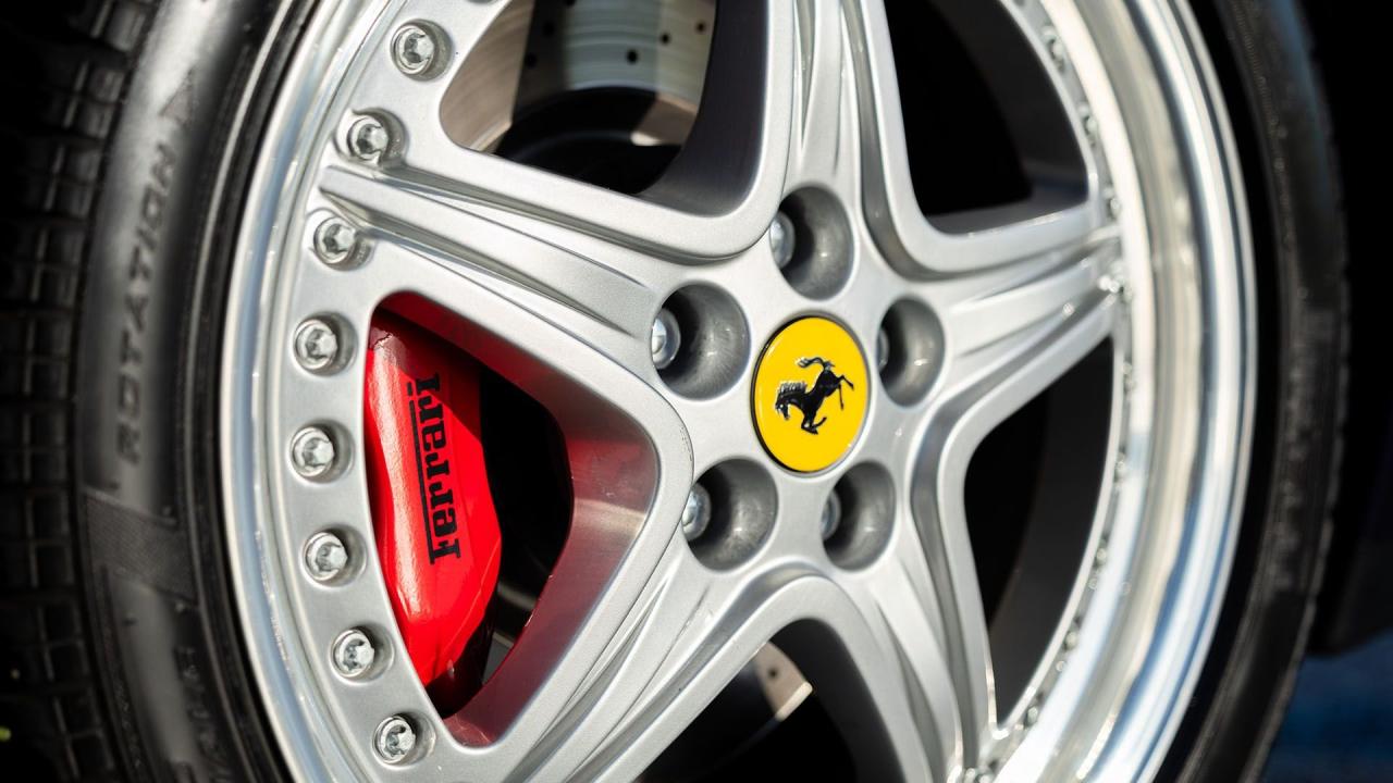 2001 Ferrari 550 Barchetta Pininfarina