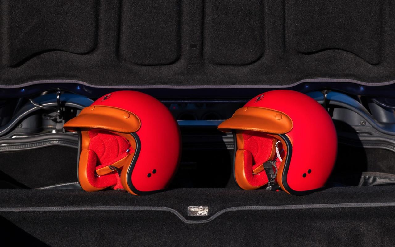 2001 Ferrari 550 Barchetta Pininfarina