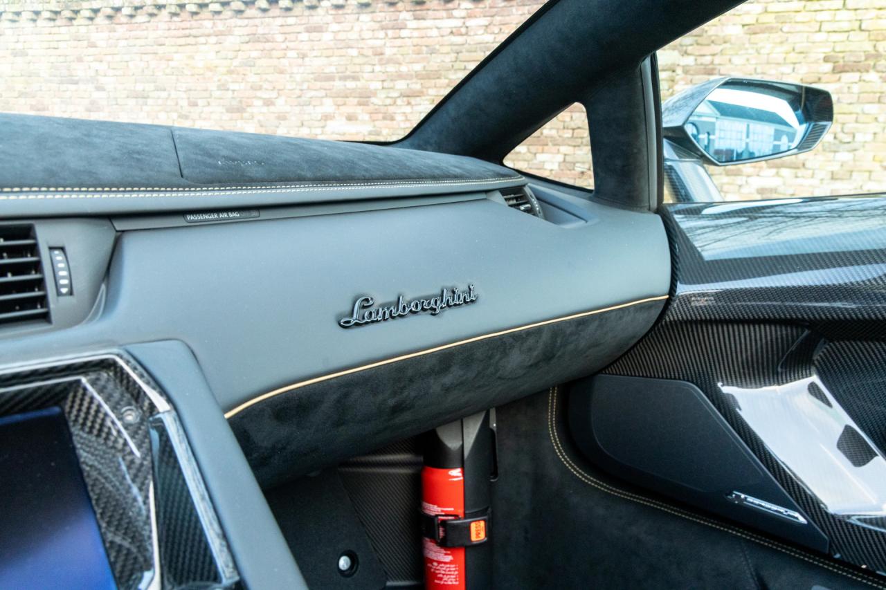 2020 Lamborghini Aventador SVJ Roadster &ldquo;Ad Personam&rdquo;