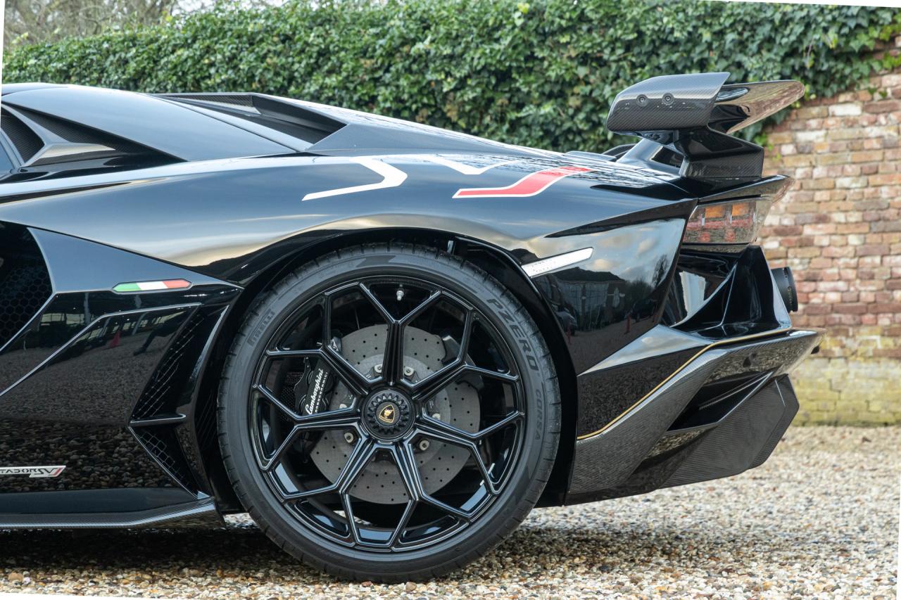 2020 Lamborghini Aventador SVJ Roadster &ldquo;Ad Personam&rdquo;