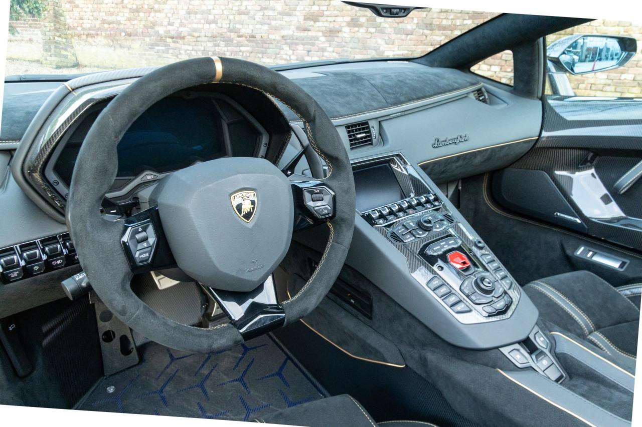 2020 Lamborghini Aventador SVJ Roadster &ldquo;Ad Personam&rdquo;