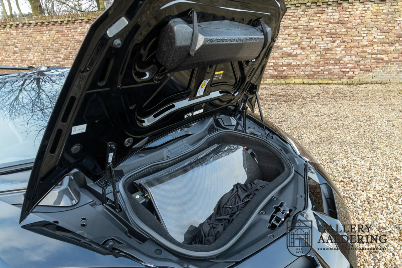 2020 Lamborghini Aventador SVJ Roadster &ldquo;Ad Personam&rdquo;