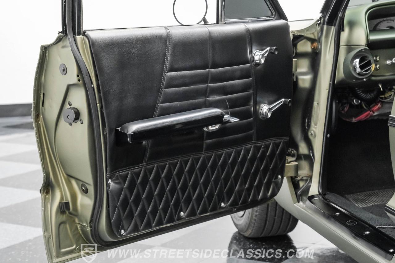 1964 Chevrolet Impala Wagon Restomod