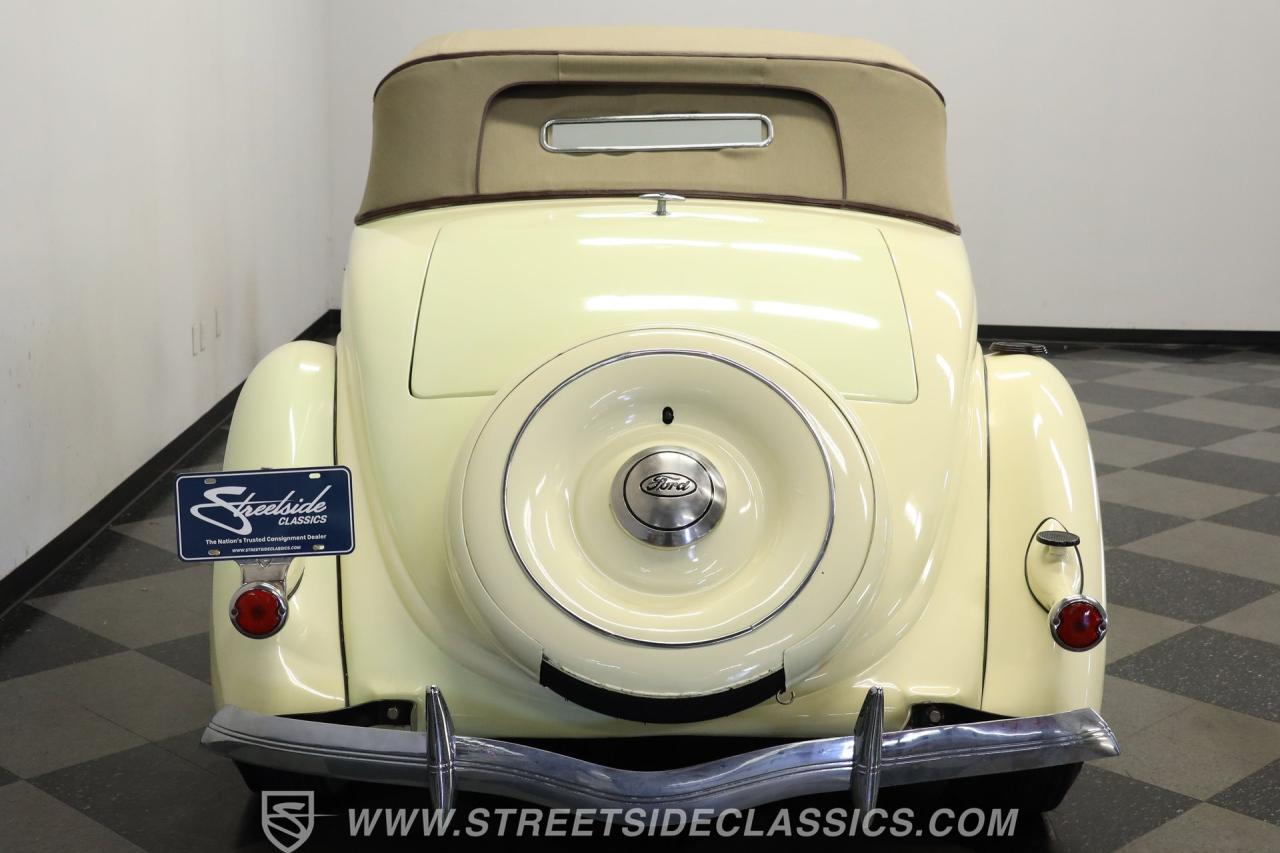 1936 Ford Cabriolet Rumble Seat
