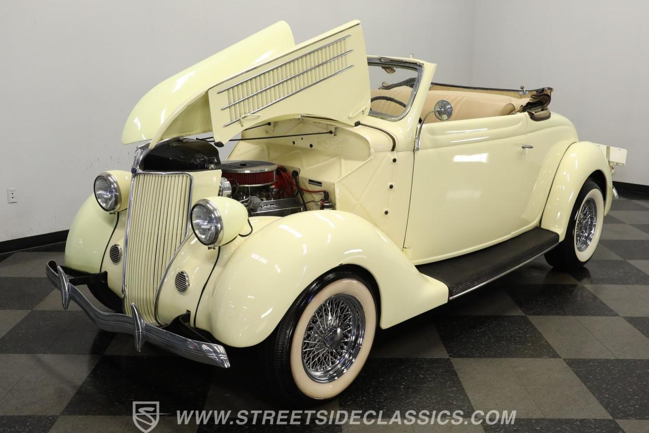1936 Ford Cabriolet Rumble Seat