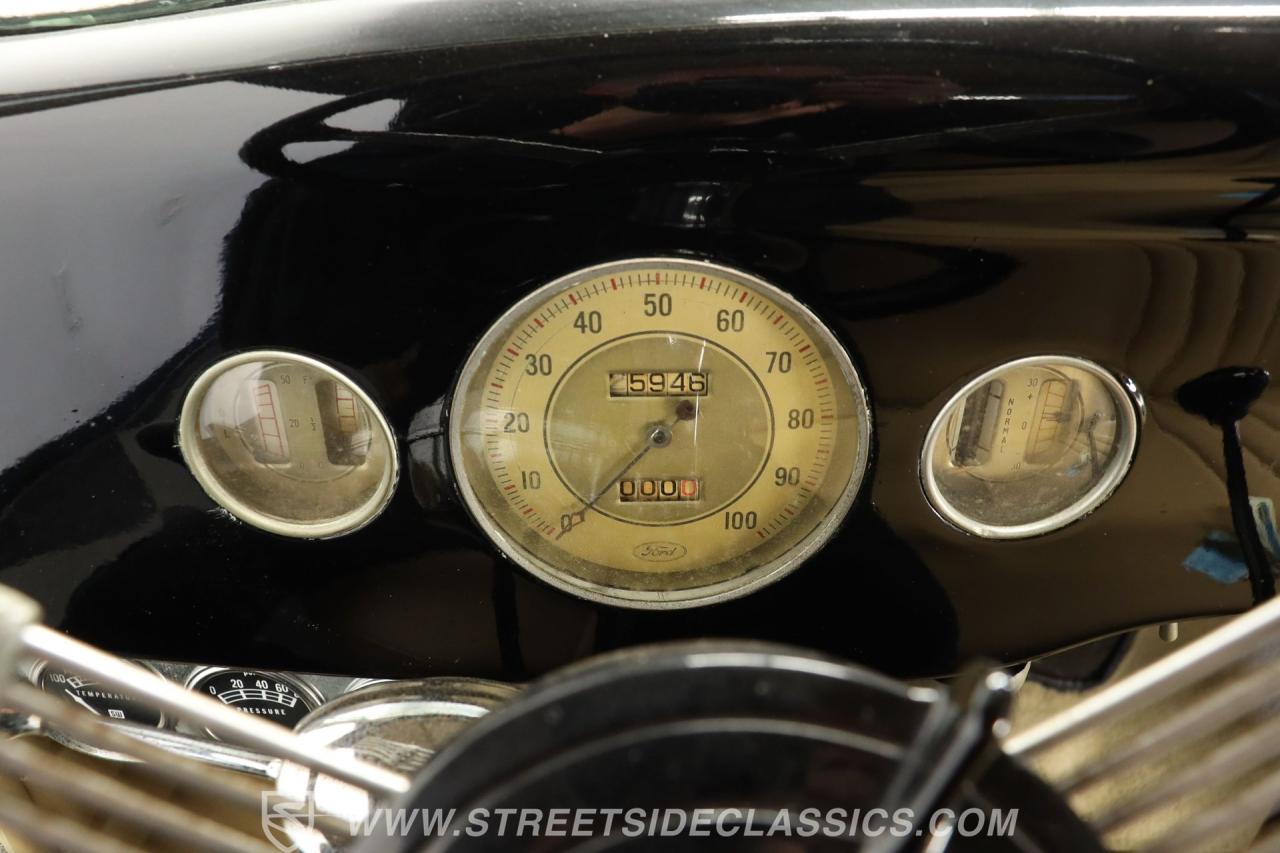 1936 Ford Cabriolet Rumble Seat