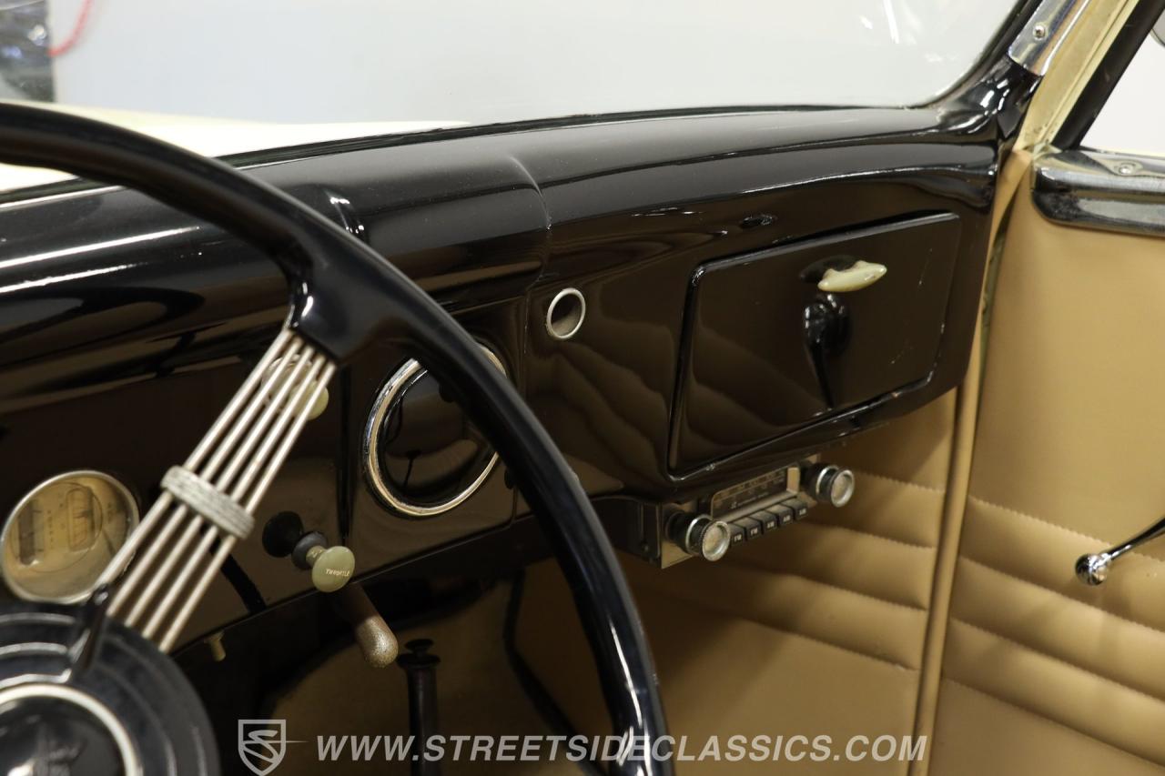 1936 Ford Cabriolet Rumble Seat