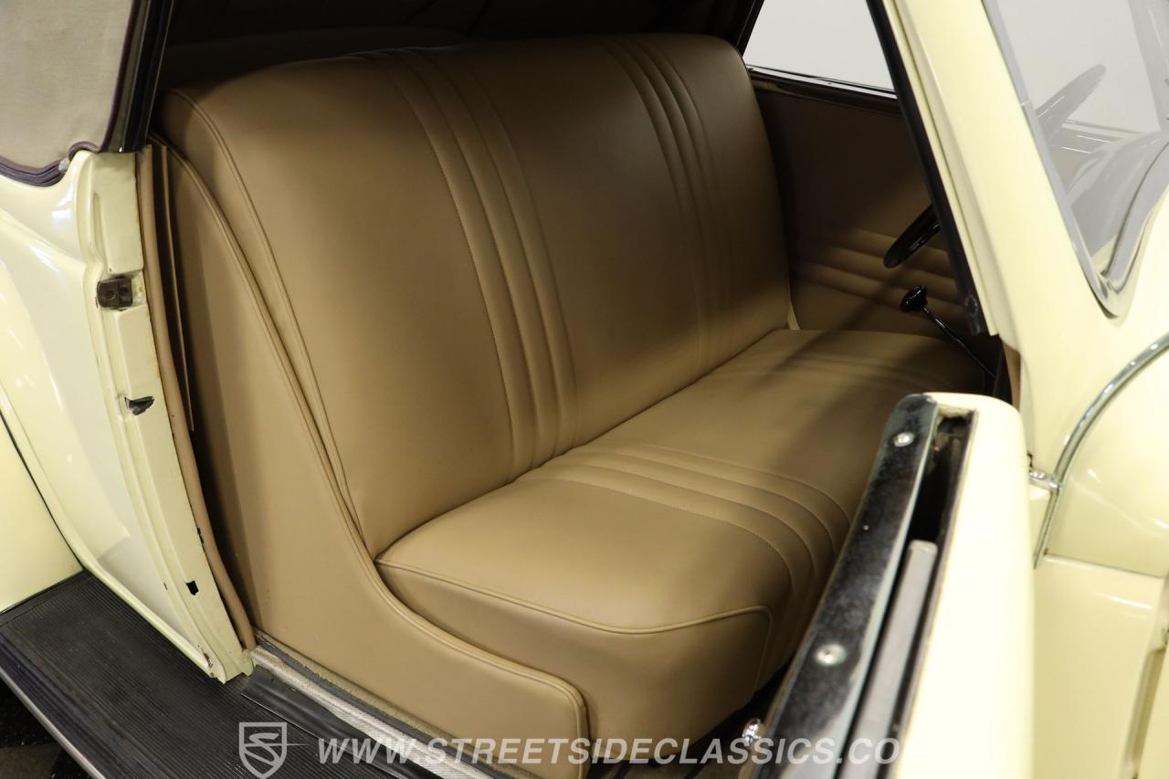 1936 Ford Cabriolet Rumble Seat