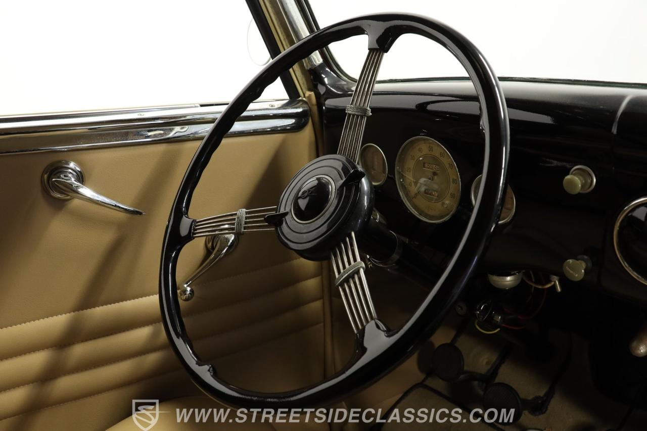 1936 Ford Cabriolet Rumble Seat