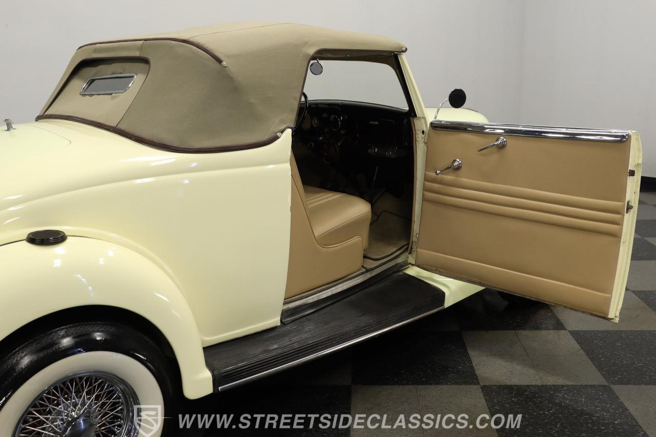 1936 Ford Cabriolet Rumble Seat