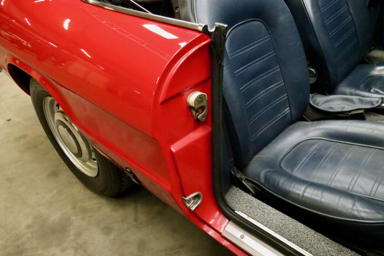 1982 Alfa Romeo 2000 Spider Veloce Trade-in-car