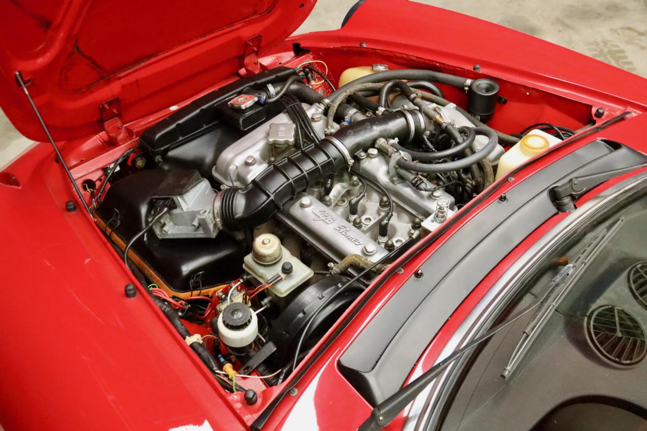 1982 Alfa Romeo 2000 Spider Veloce Trade-in-car