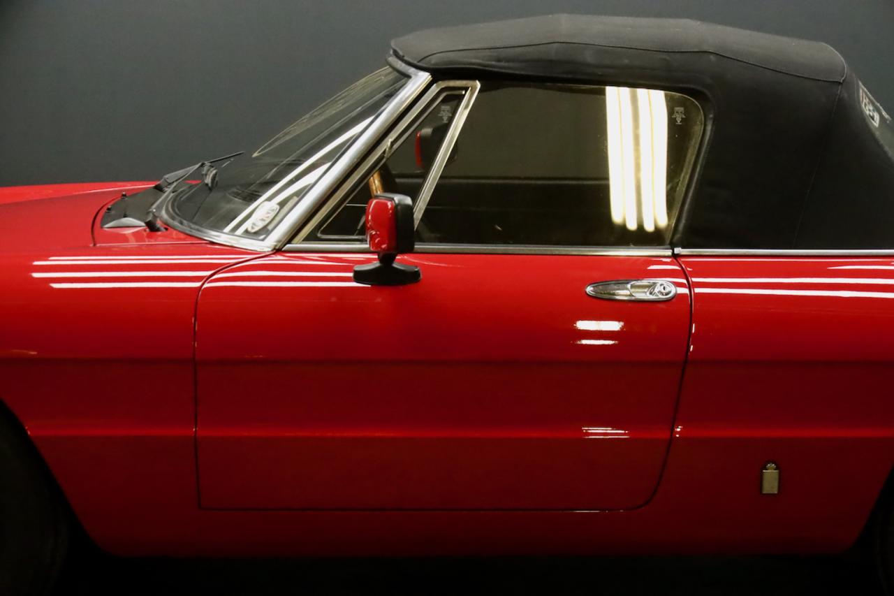 1982 Alfa Romeo 2000 Spider Veloce Trade-in-car