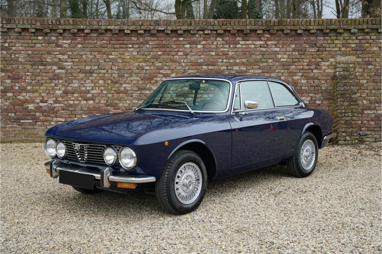 1974 Alfa Romeo GTV 2000 Bertone