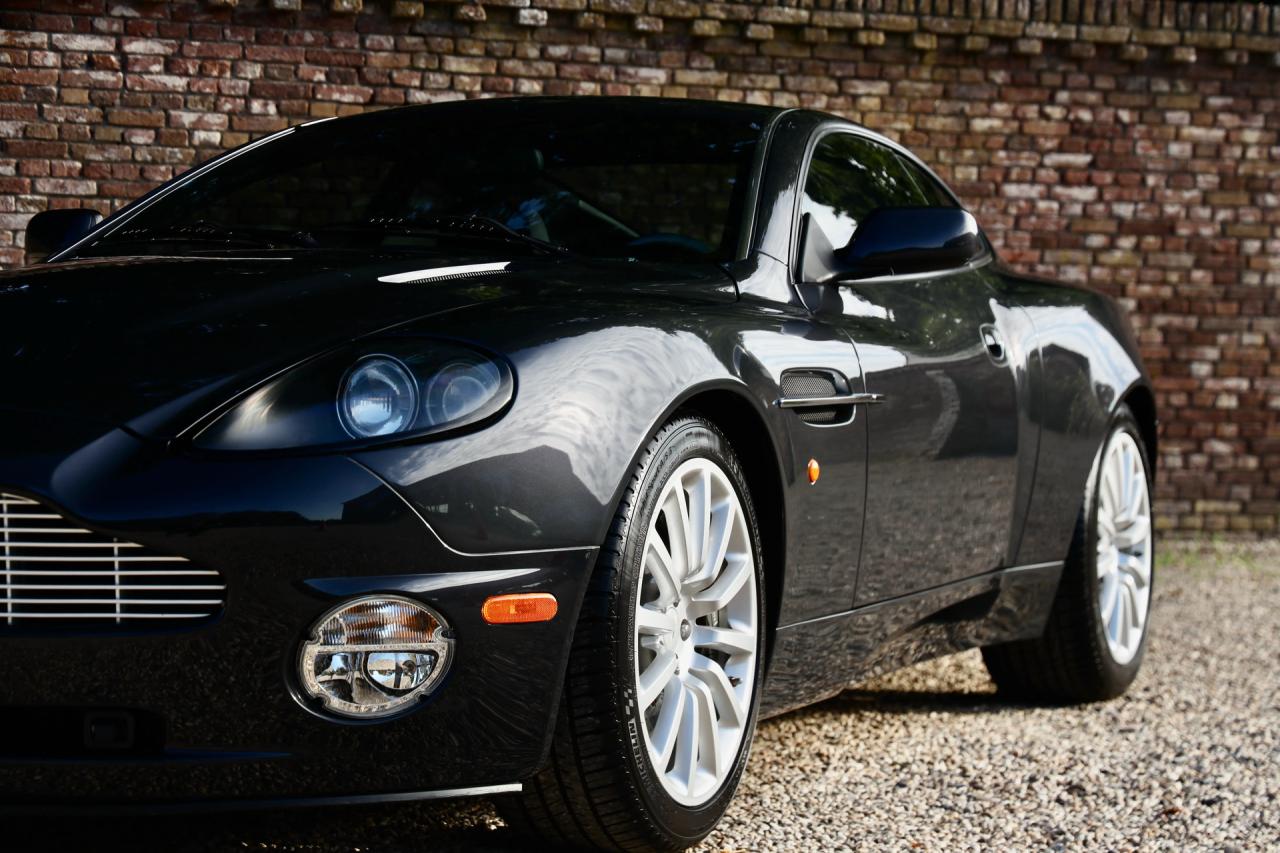 2003 Aston Martin Vanquish 5.9 V12 &ldquo;11.800 Miles&rdquo;